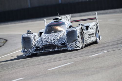 LMP1-Porsche maakt eerste officiele testkilometers + FOTO's